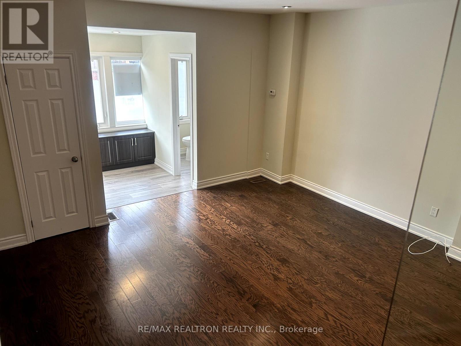 1 - 1311 Gerrard Street E, Toronto, Ontario  M4L 1Y8 - Photo 8 - E12386423