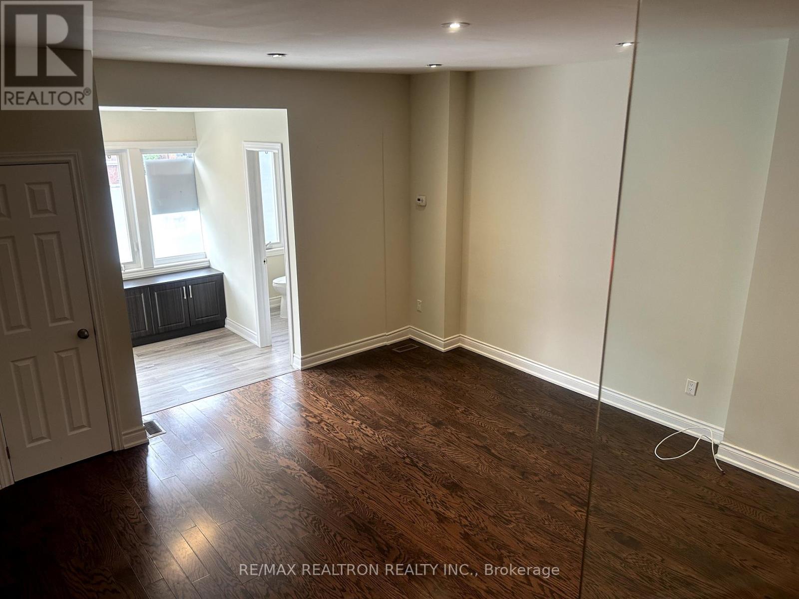 1 - 1311 Gerrard Street E, Toronto, Ontario  M4L 1Y8 - Photo 9 - E12386423