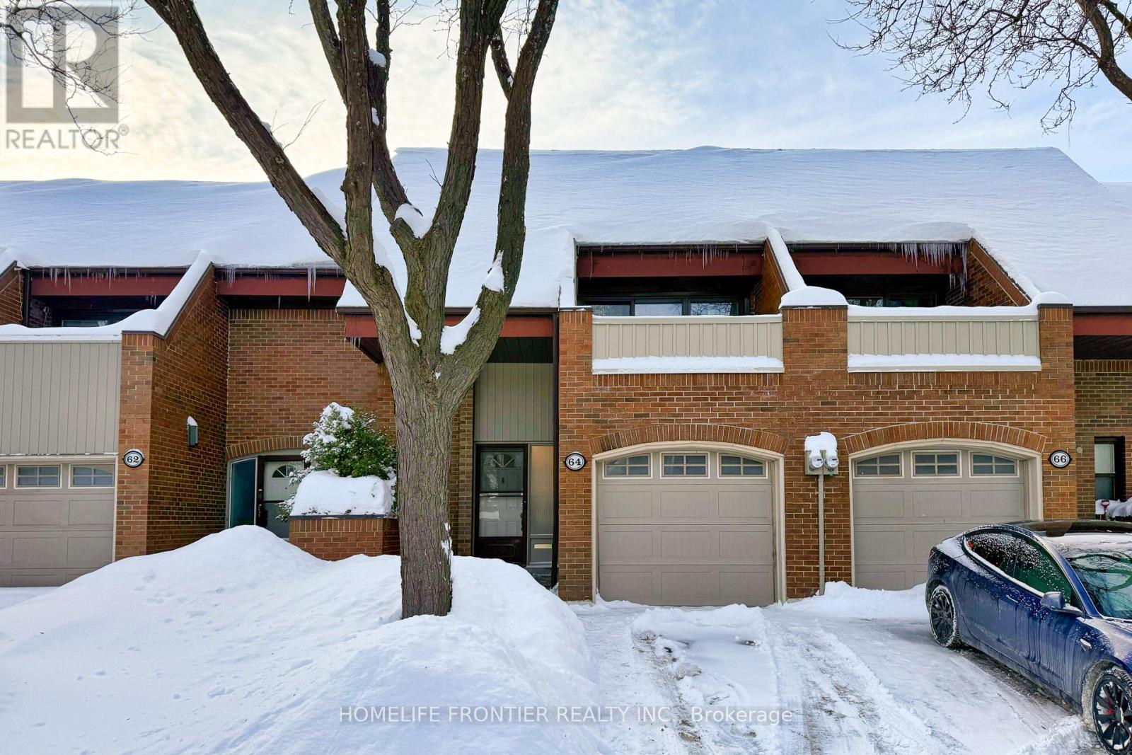64 FLAMING ROSEWAY, Toronto, Ontario