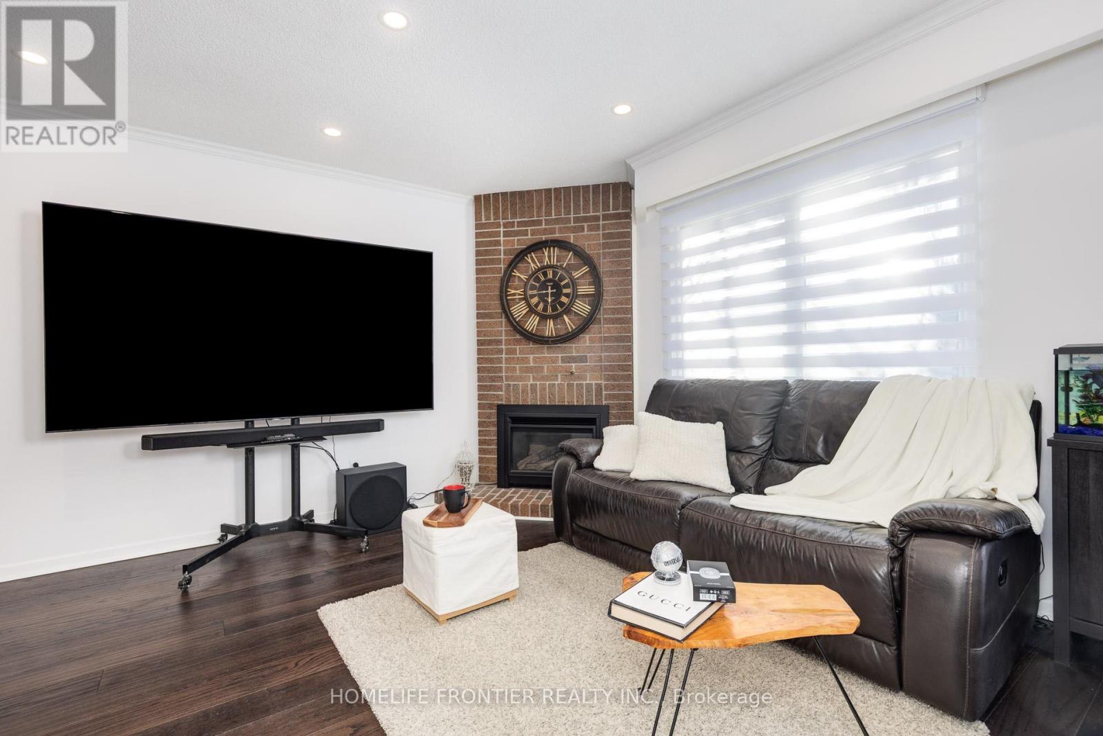 64 Flaming Roseway, Toronto, Ontario  M2N 5W8 - Photo 21 - C12731734