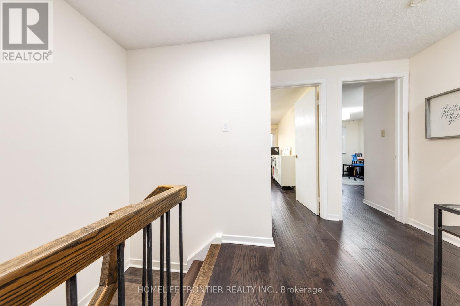 64 Flaming Roseway, Toronto, Ontario  M2N 5W8 - Photo 29 - C12731734