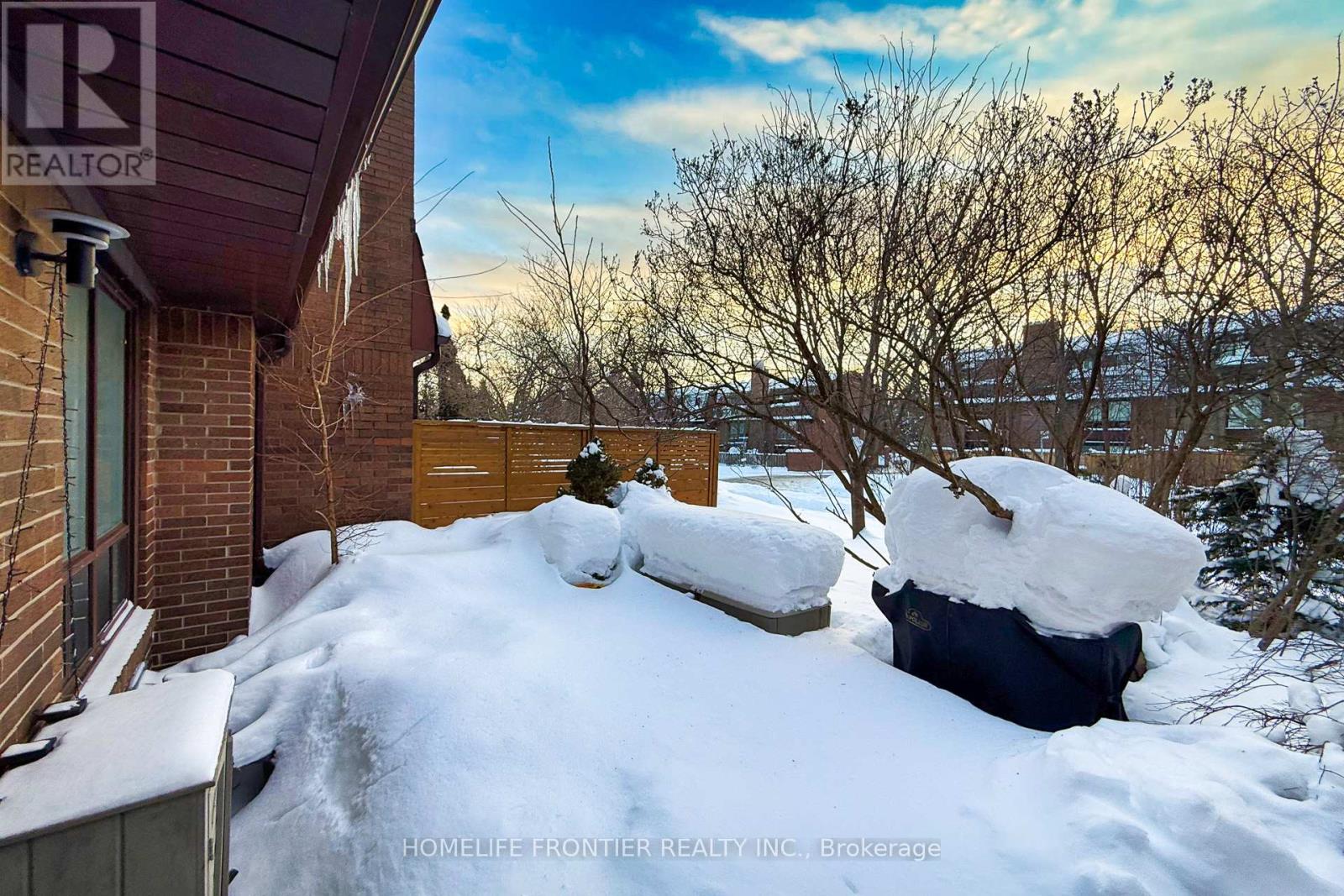 64 Flaming Roseway, Toronto, Ontario  M2N 5W8 - Photo 46 - C12731734