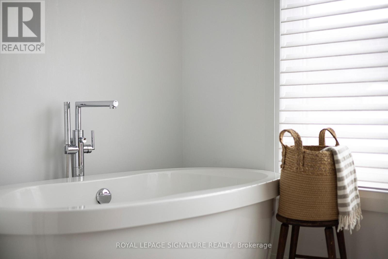 16 Hollyhock Court, Toronto, Ontario  M3B 0B4 - Photo 29 - C12731760