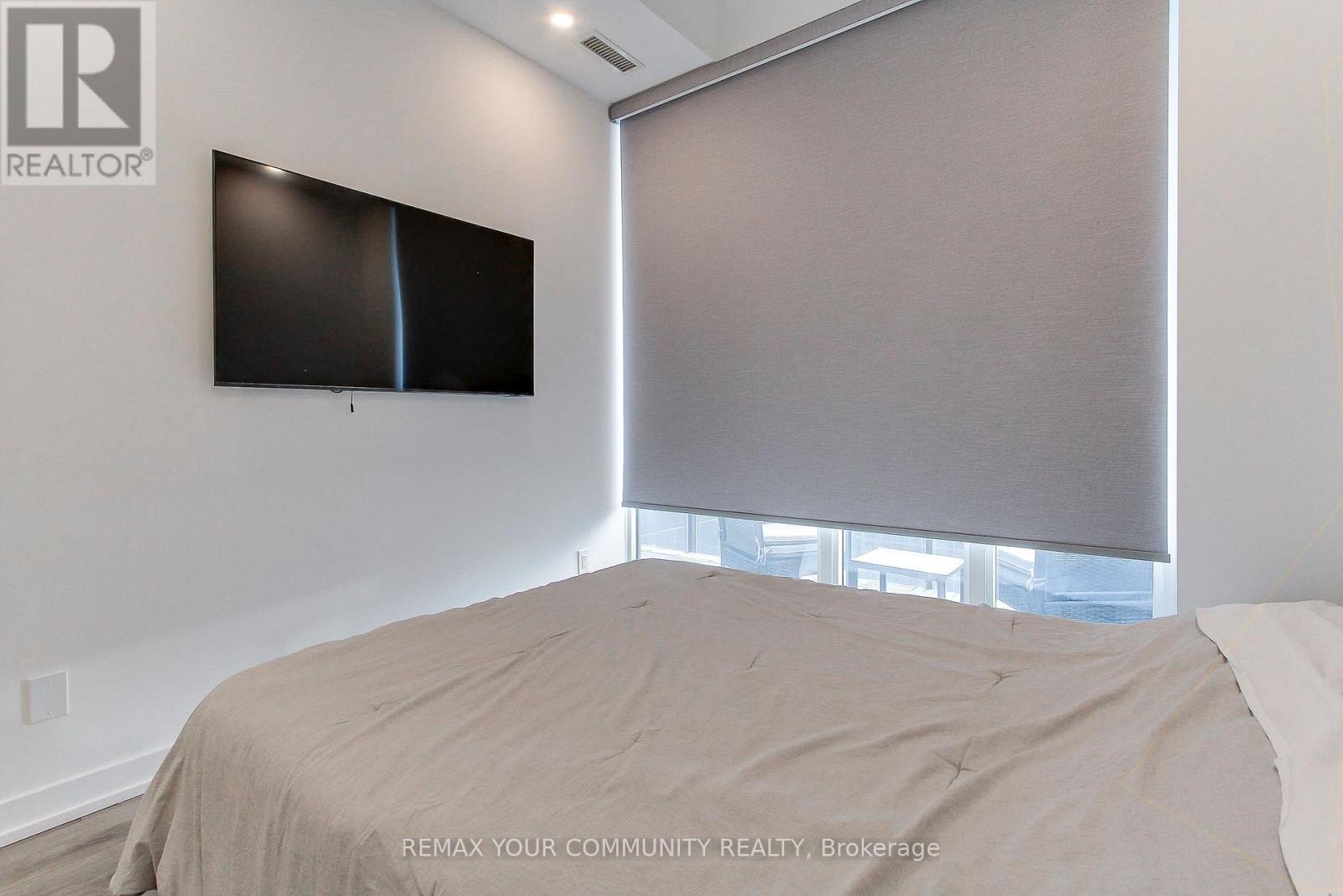 1208 - 20 Edward Street, Toronto, Ontario  M5G 0C5 - Photo 22 - C12731768