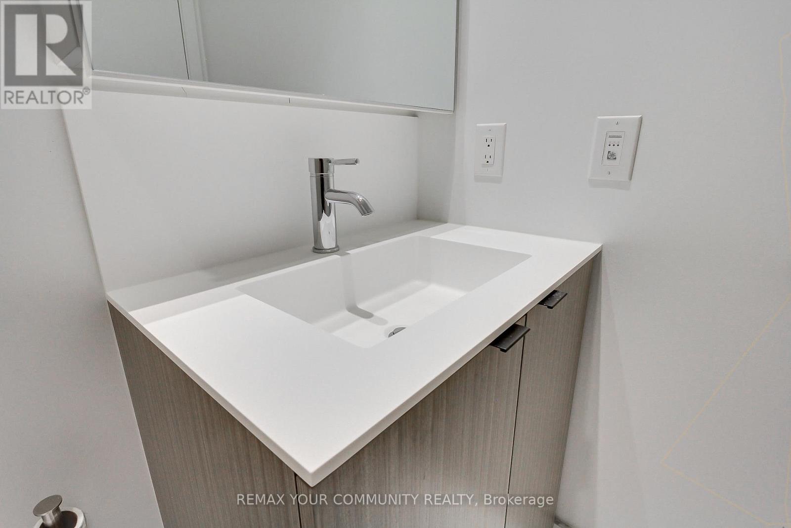 1208 - 20 Edward Street, Toronto, Ontario  M5G 0C5 - Photo 26 - C12731768