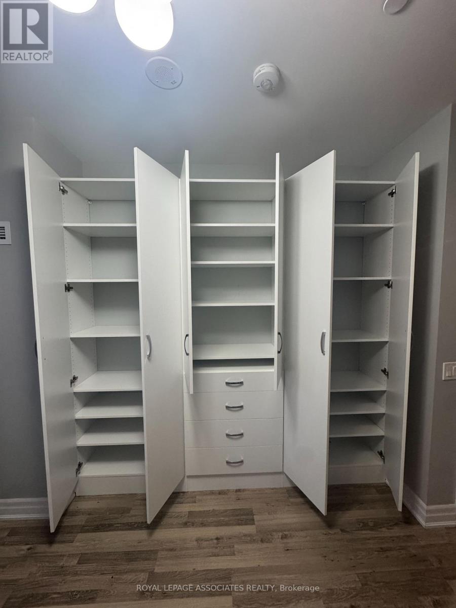 611 - 9075 Jane Street, Vaughan, Ontario  L4K 0L7 - Photo 13 - N12725616