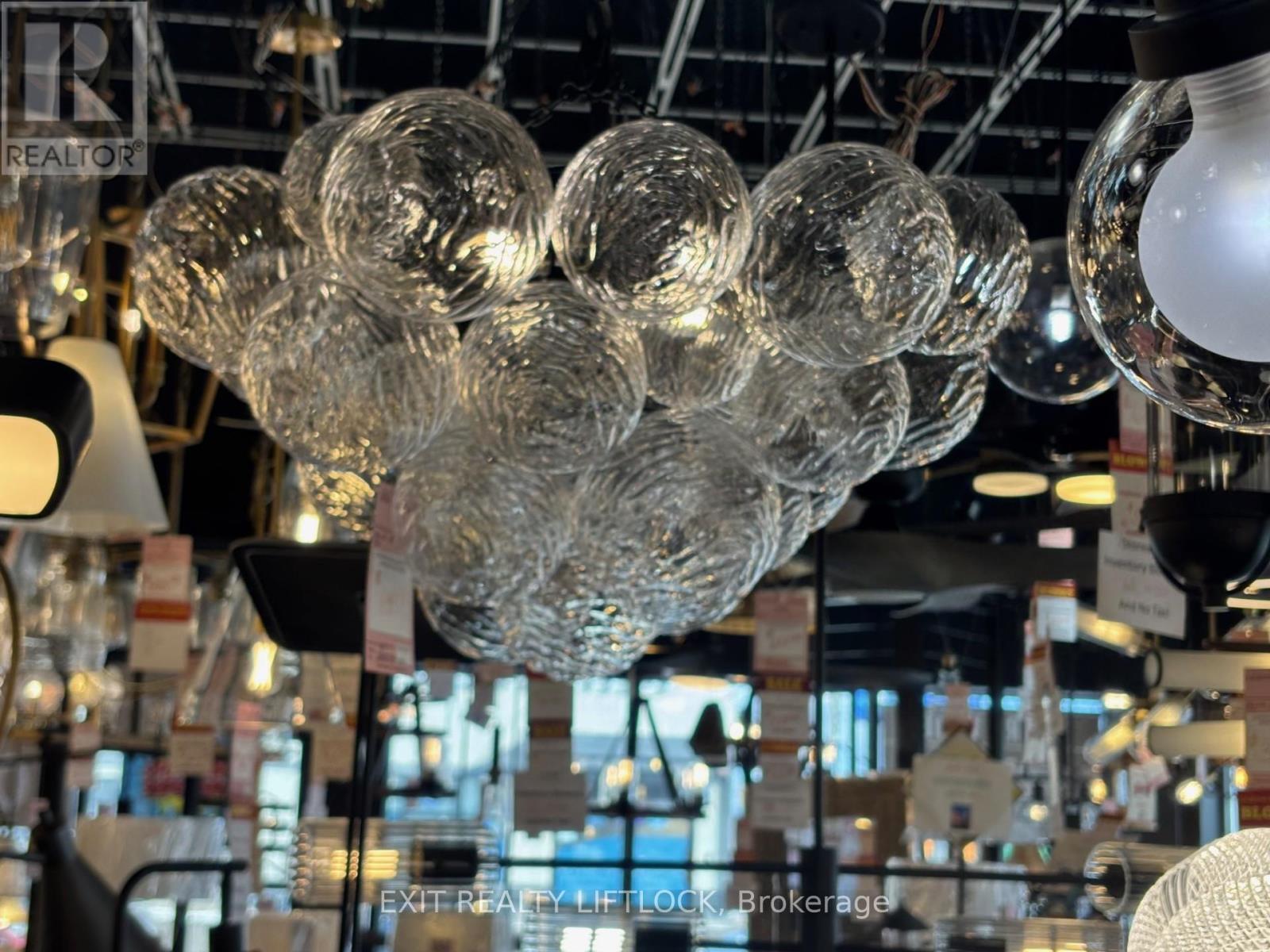 746 Lansdowne Street W, Peterborough, Ontario  K9J 1Z6 - Photo 3 - X12717062