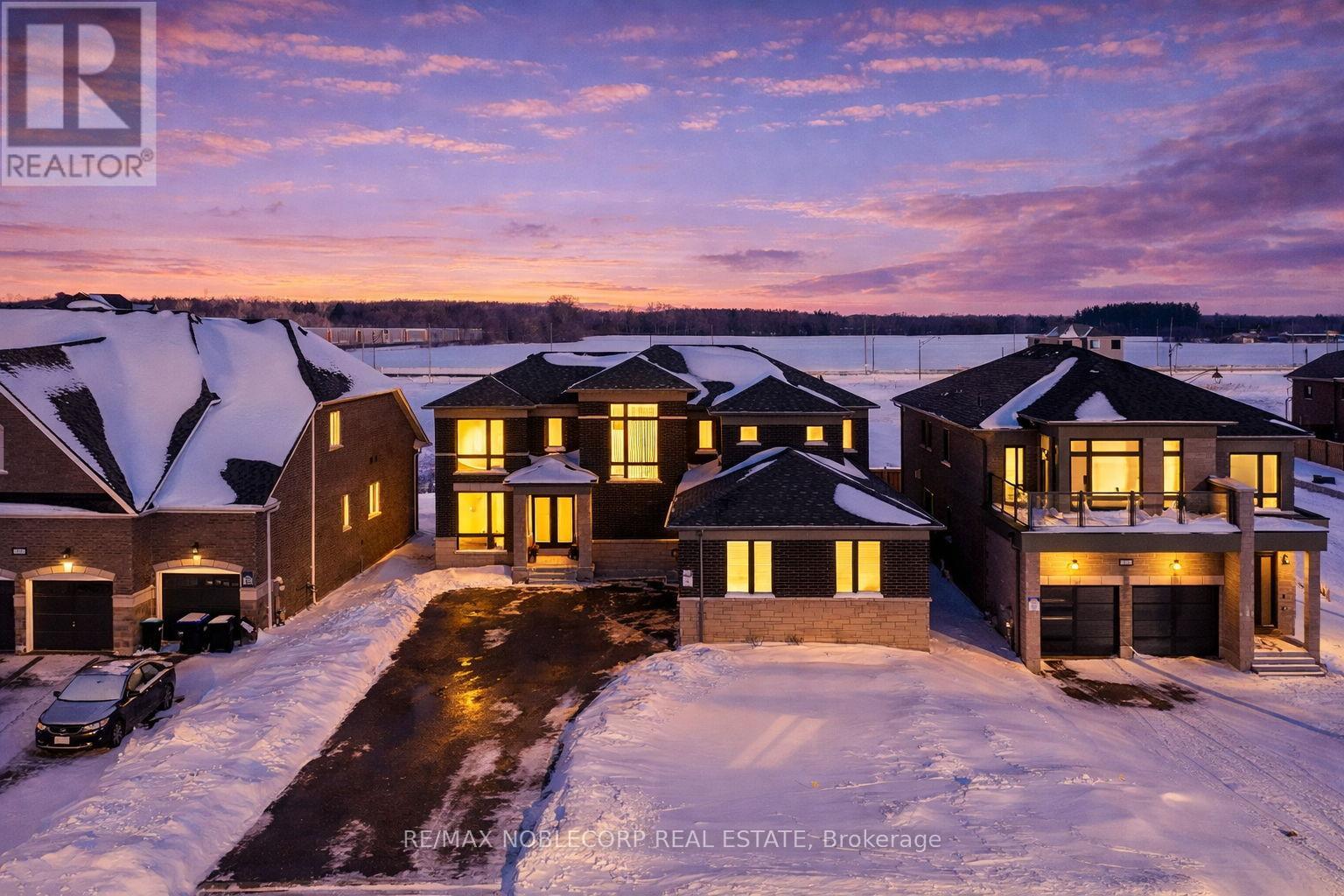 36 Felhazi Trail, Essa, Ontario  L3W 0A4 - Photo 2 - N12731738