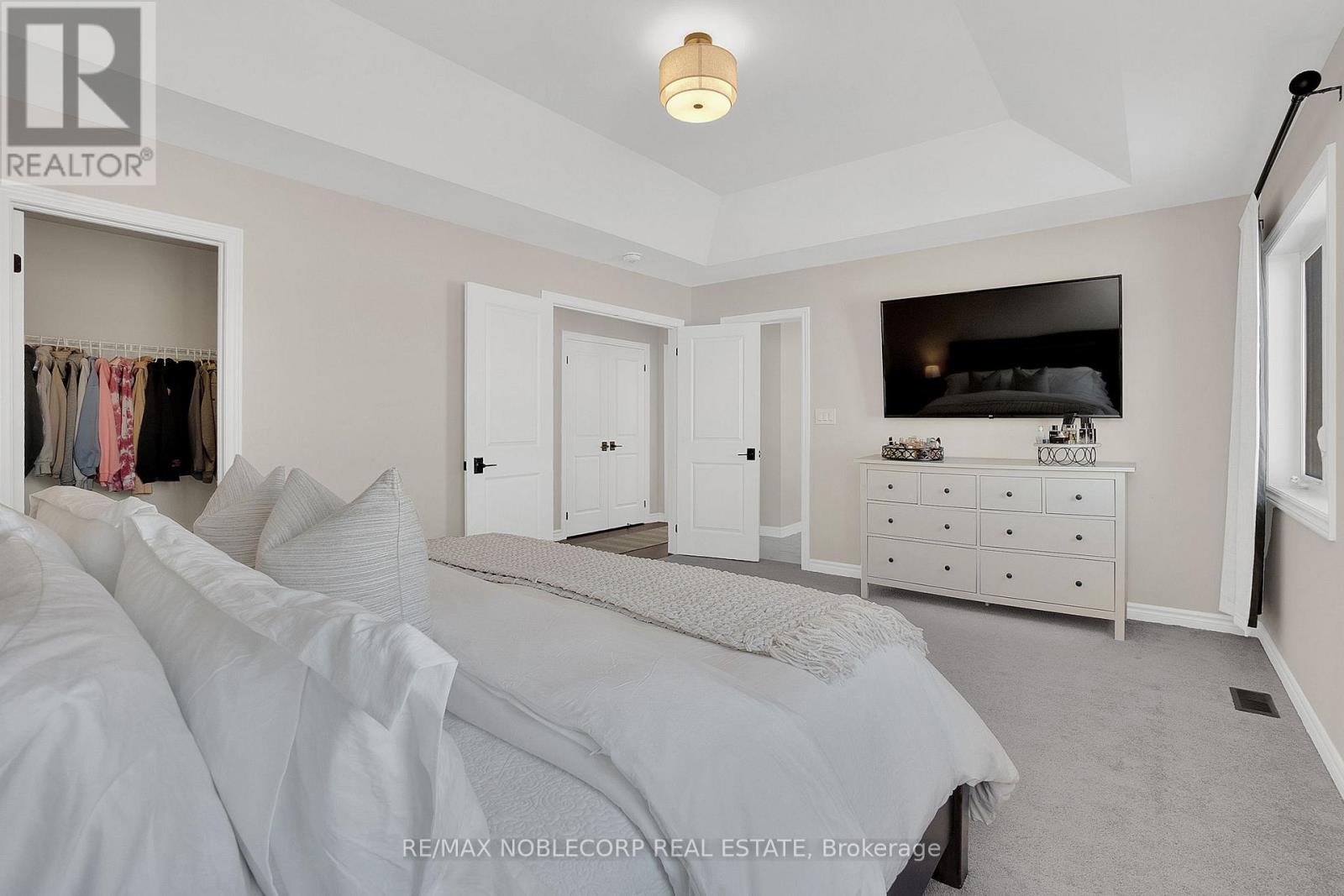 36 Felhazi Trail, Essa, Ontario  L3W 0A4 - Photo 27 - N12731738