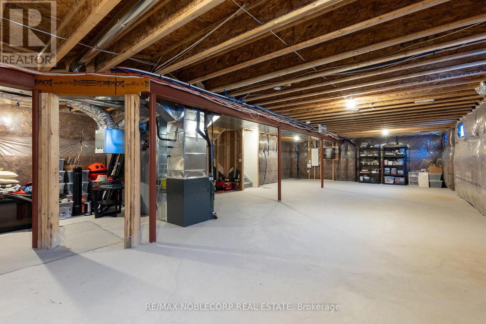 36 Felhazi Trail, Essa, Ontario  L3W 0A4 - Photo 36 - N12731738