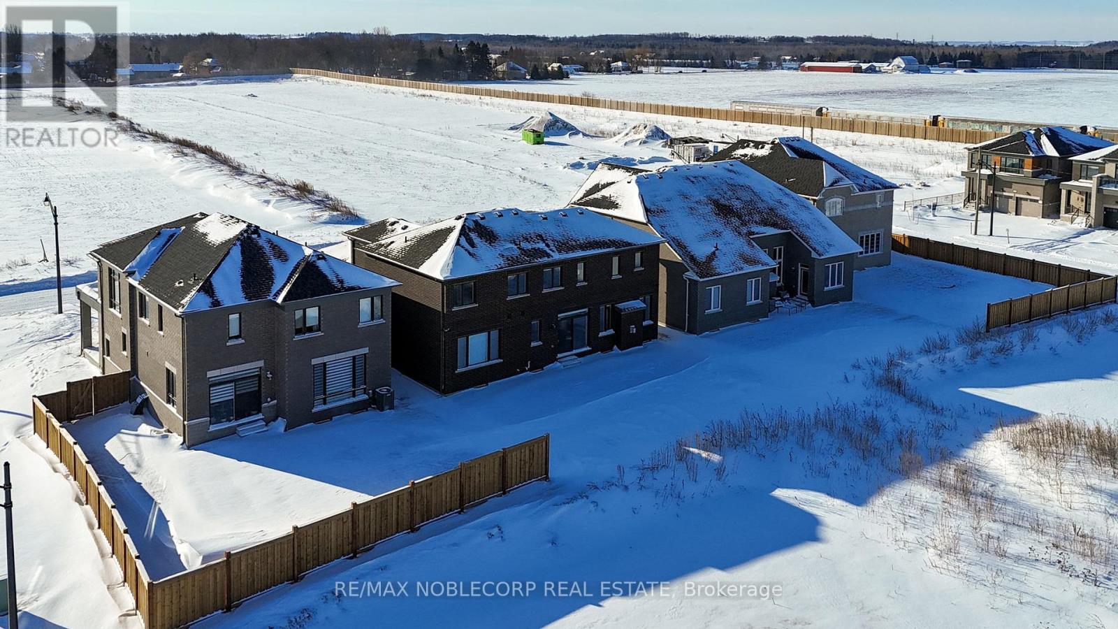 36 Felhazi Trail, Essa, Ontario  L3W 0A4 - Photo 41 - N12731738