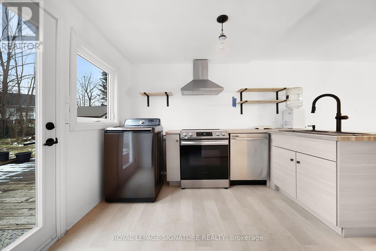 20 Sandell Street, Collingwood, Ontario  L9Y 3Z1 - Photo 6 - S12731770