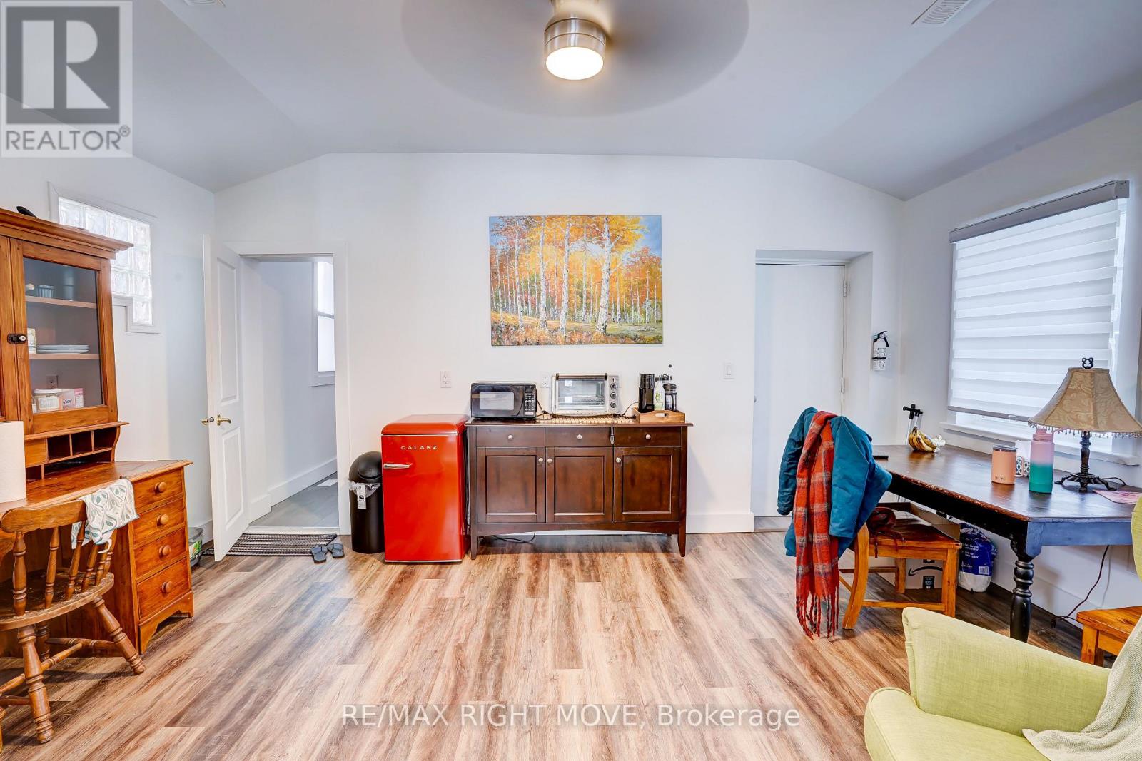 110 Mary Street, Orillia, Ontario  L3V 3E2 - Photo 5 - S12731784