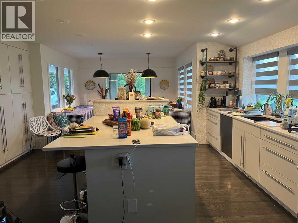 31 Williams Place, Bragg Creek, Alberta  T0L 0K0 - Photo 11 - A2259626