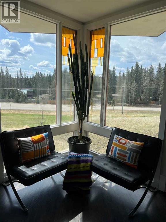 31 Williams Place, Bragg Creek, Alberta  T0L 0K0 - Photo 7 - A2259626