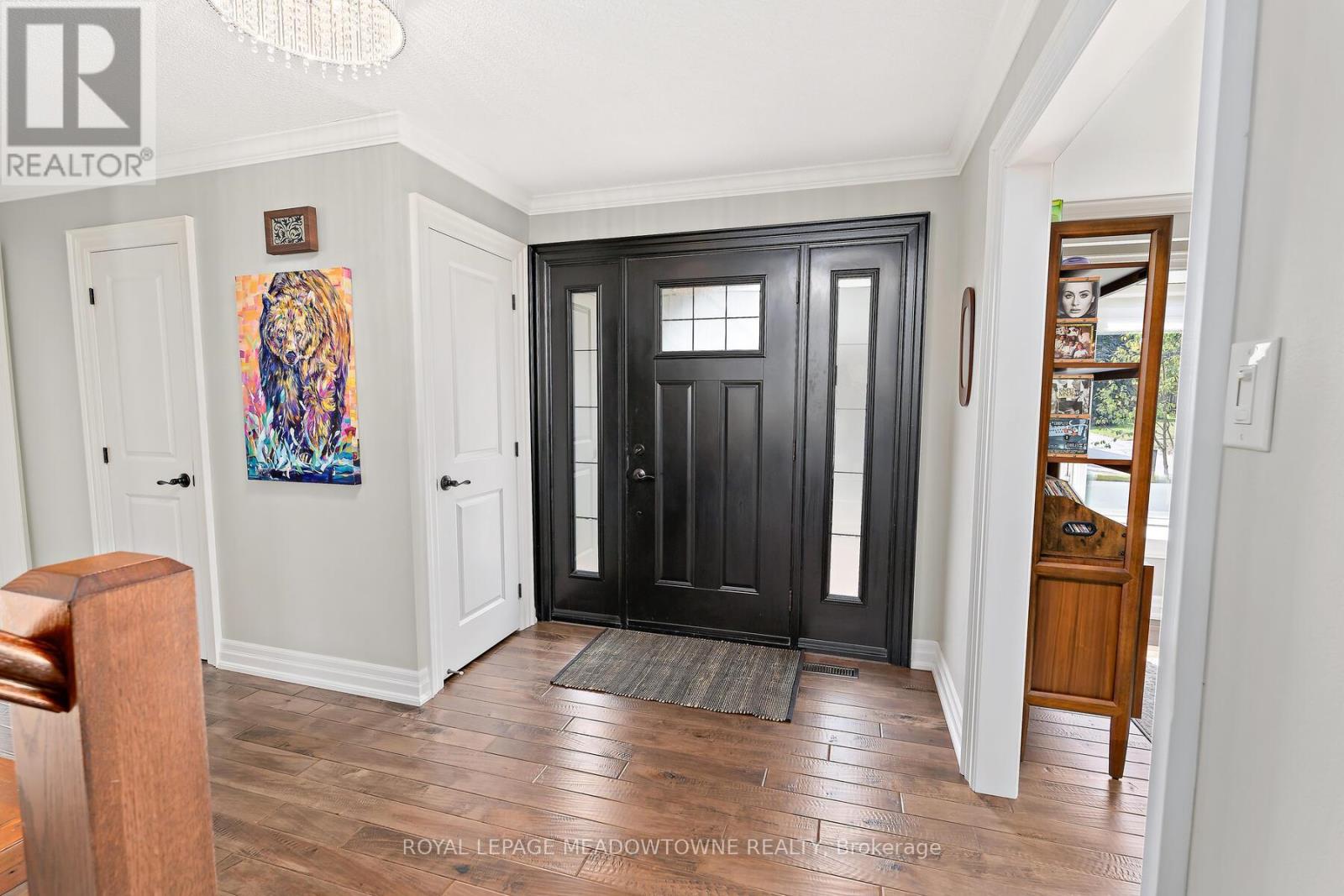 25 Hillside Drive, Halton Hills, Ontario  L7G 4W2 - Photo 3 - W12731696