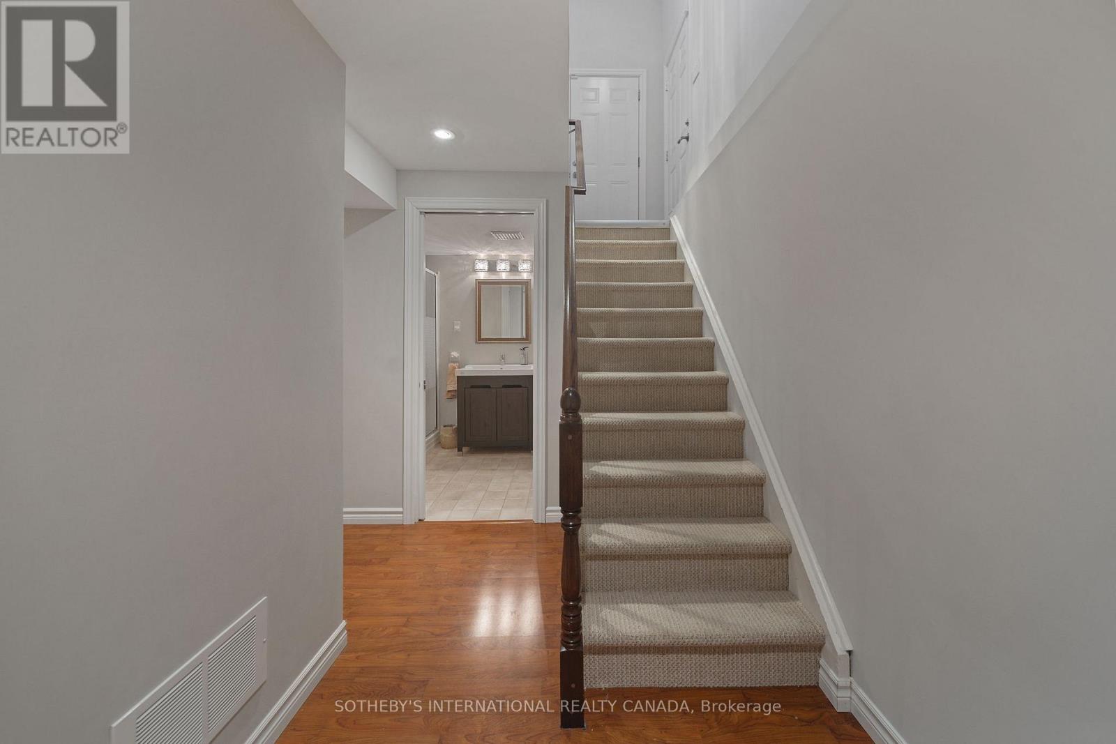 1939 Calgary Court, Mississauga, Ontario  L5H 4J1 - Photo 25 - W12731708