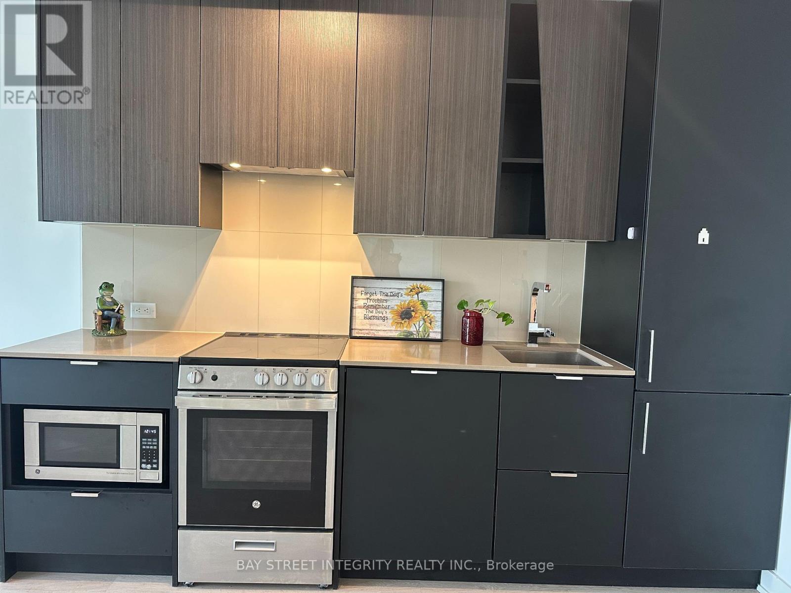 1508 - 3883 Quartz Road, Mississauga, Ontario  L5B 0M4 - Photo 7 - W12731714