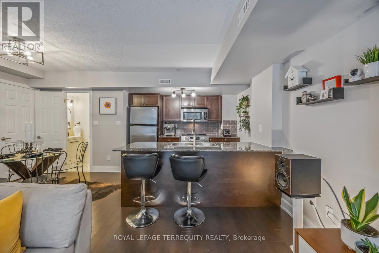 130 - 25 Turntable Crescent, Toronto, Ontario  M6H 4K8 - Photo 12 - W12731728