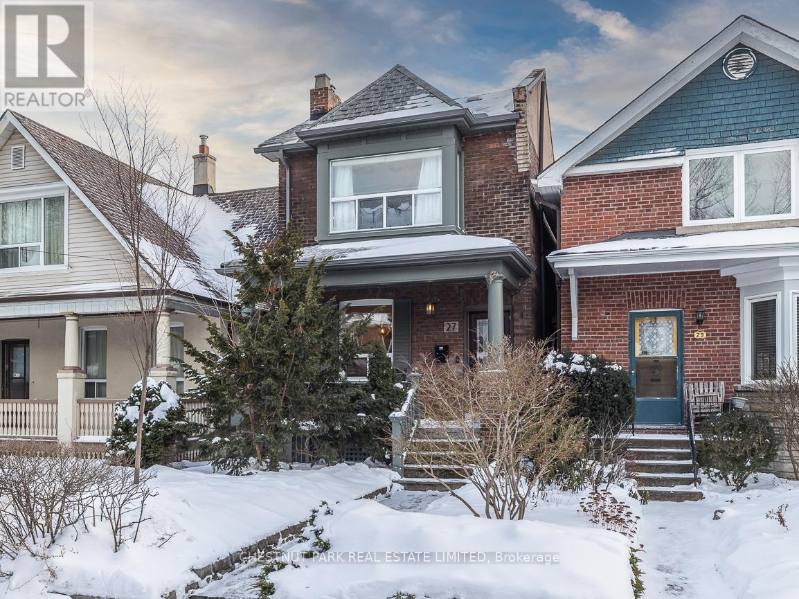 27 RADFORD AVENUE, Toronto, Ontario