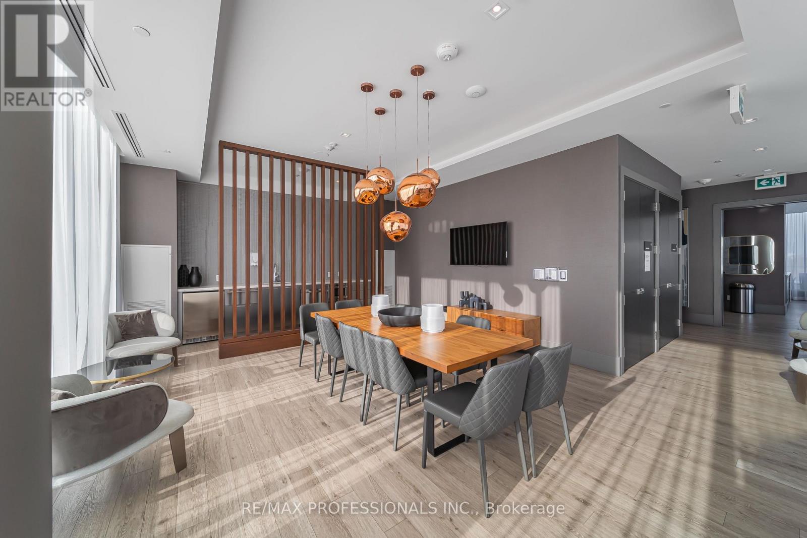 2005 - 20 Brin Drive, Toronto, Ontario  M8X 1Y6 - Photo 19 - W12731780