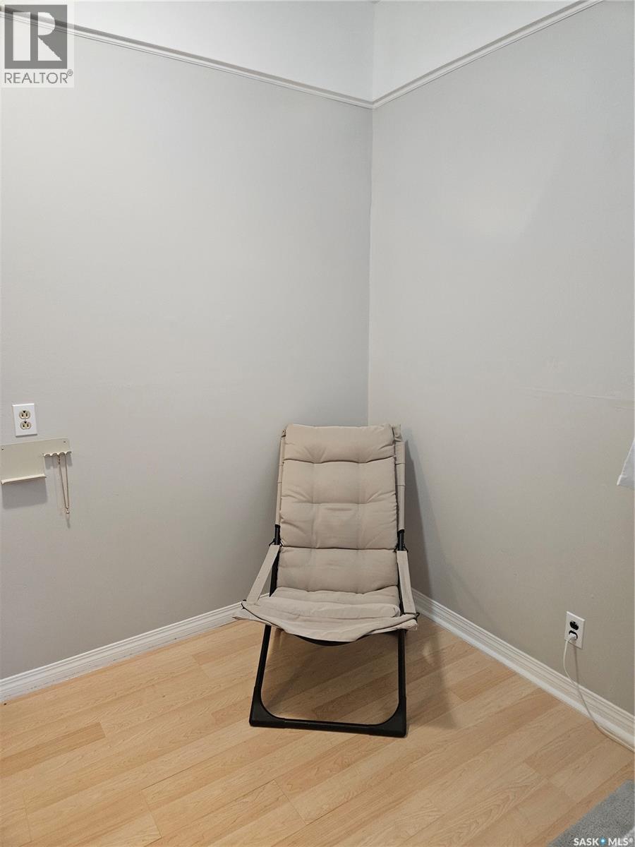 205 Main Street, Midale, Saskatchewan  S0C 1S0 - Photo 5 - SK027461