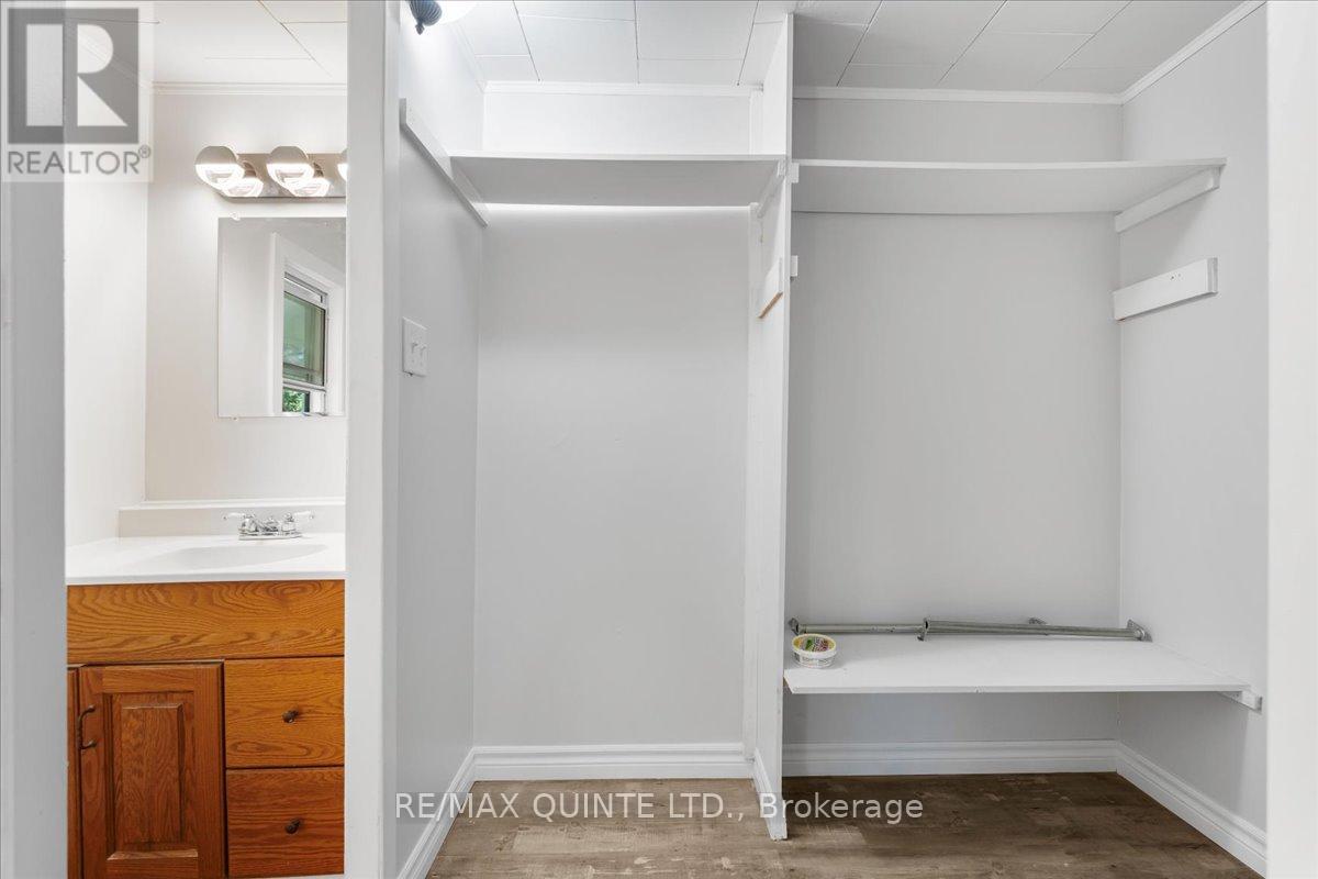 20 County Road 17, Prince Edward County, Ontario  K0K 2T0 - Photo 11 - X12223401