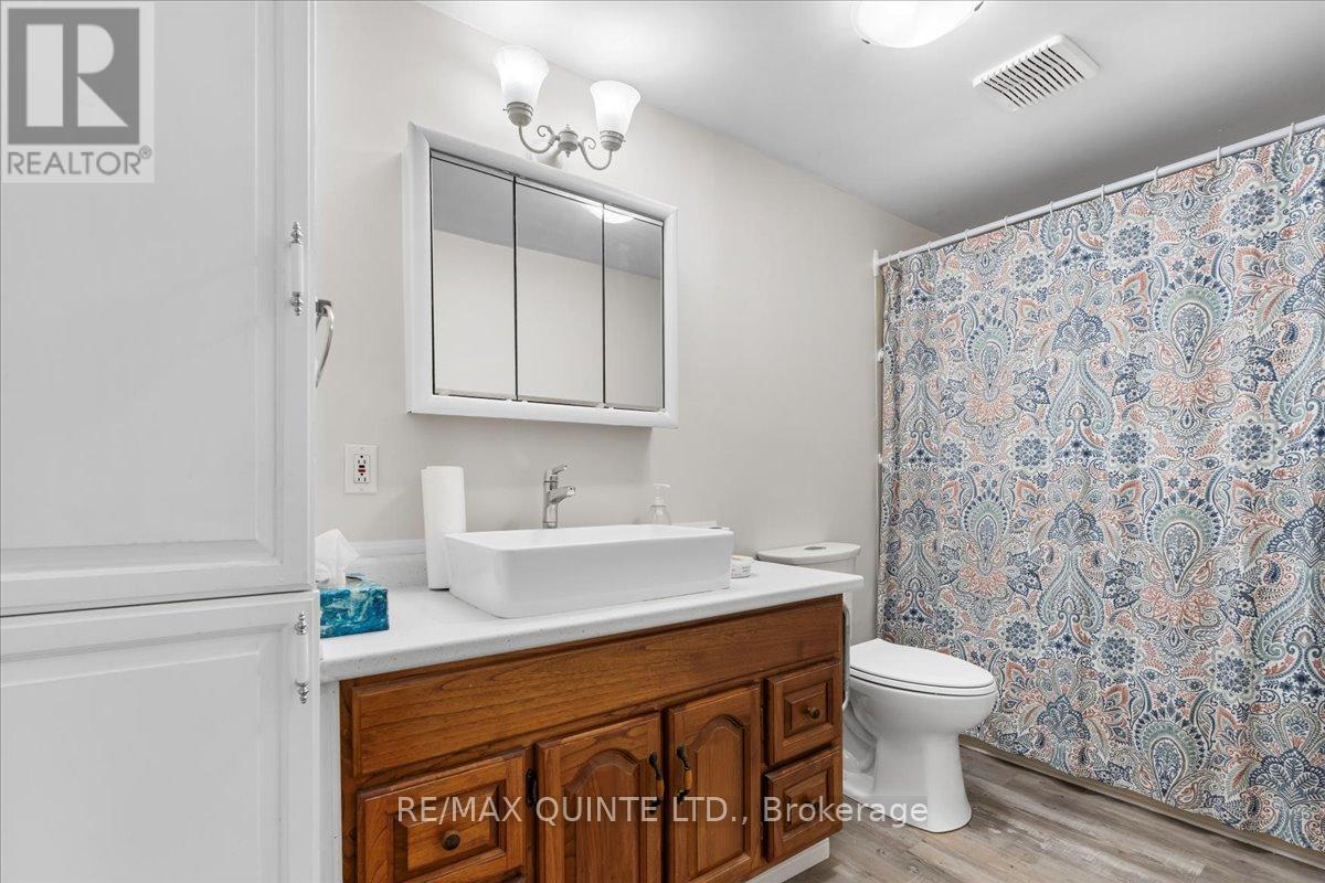 20 County Road 17, Prince Edward County, Ontario  K0K 2T0 - Photo 23 - X12223401