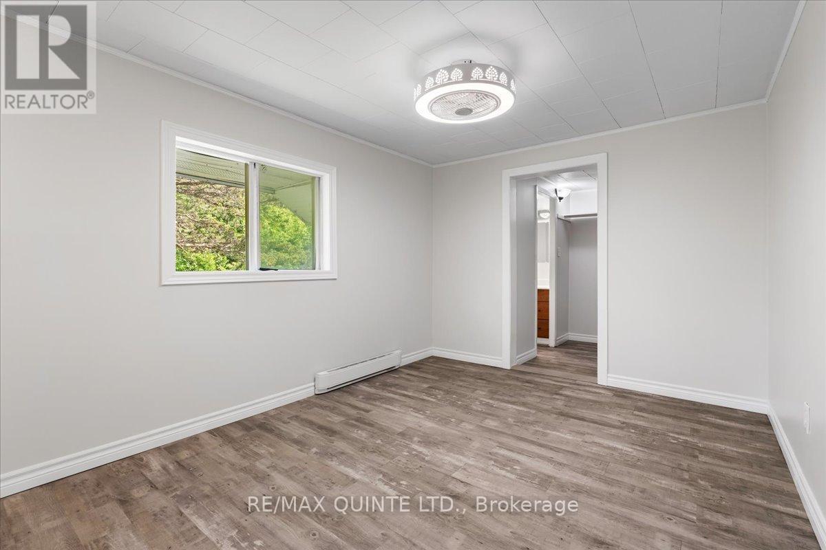 20 County Road 17, Prince Edward County, Ontario  K0K 2T0 - Photo 9 - X12223401