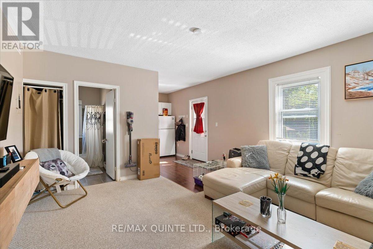 5-7 Chapel Street, Prince Edward County, Ontario  K0K 2T0 - Photo 15 - X12384783