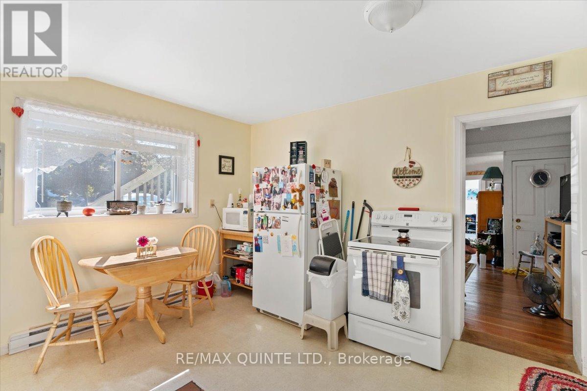 5-7 Chapel Street, Prince Edward County, Ontario  K0K 2T0 - Photo 21 - X12384783