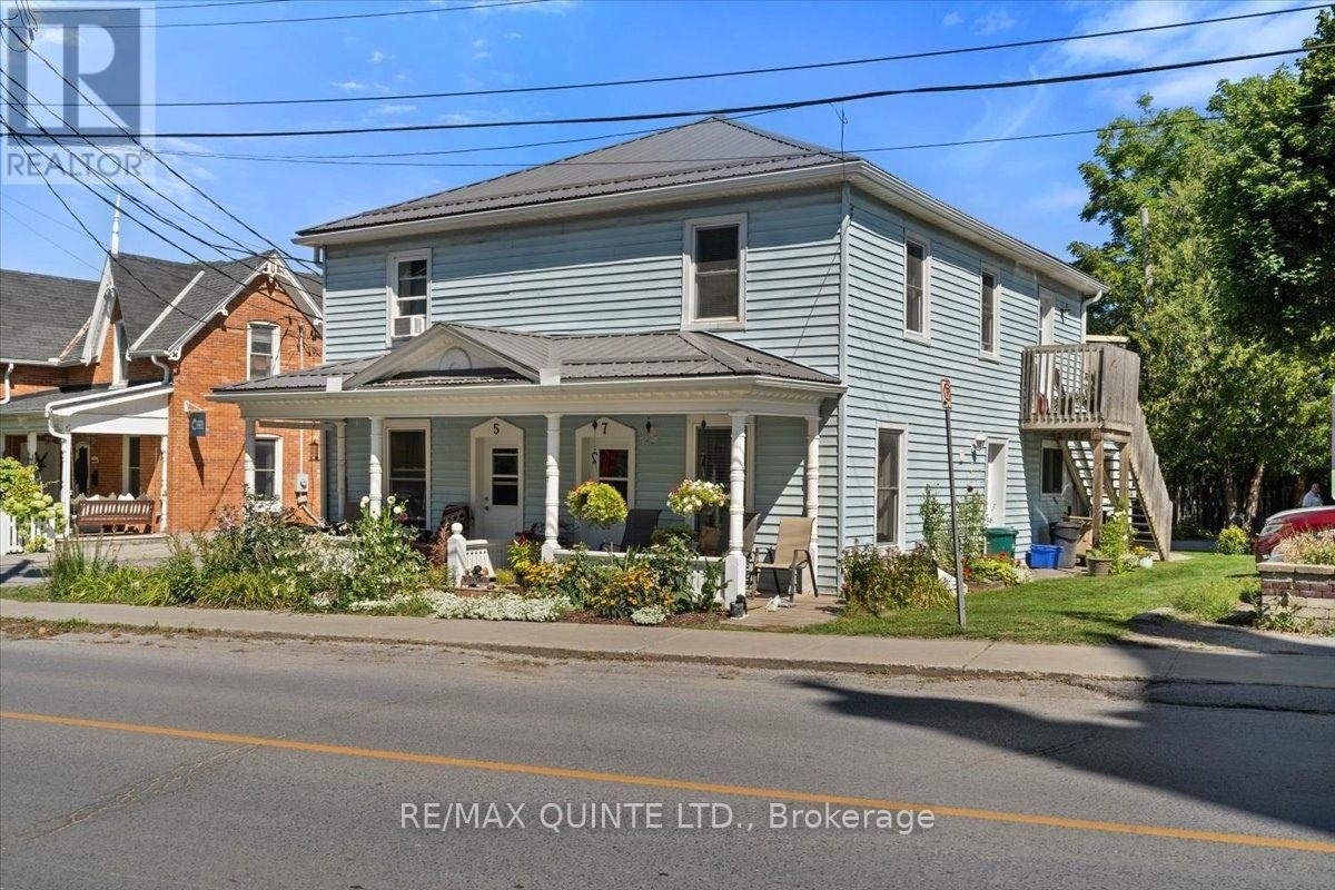 5-7 Chapel Street, Prince Edward County, Ontario  K0K 2T0 - Photo 3 - X12384783