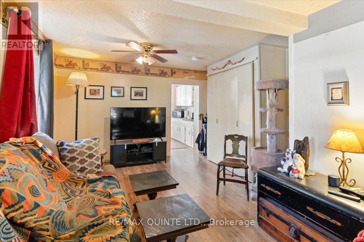 5-7 Chapel Street, Prince Edward County, Ontario  K0K 2T0 - Photo 36 - X12384783