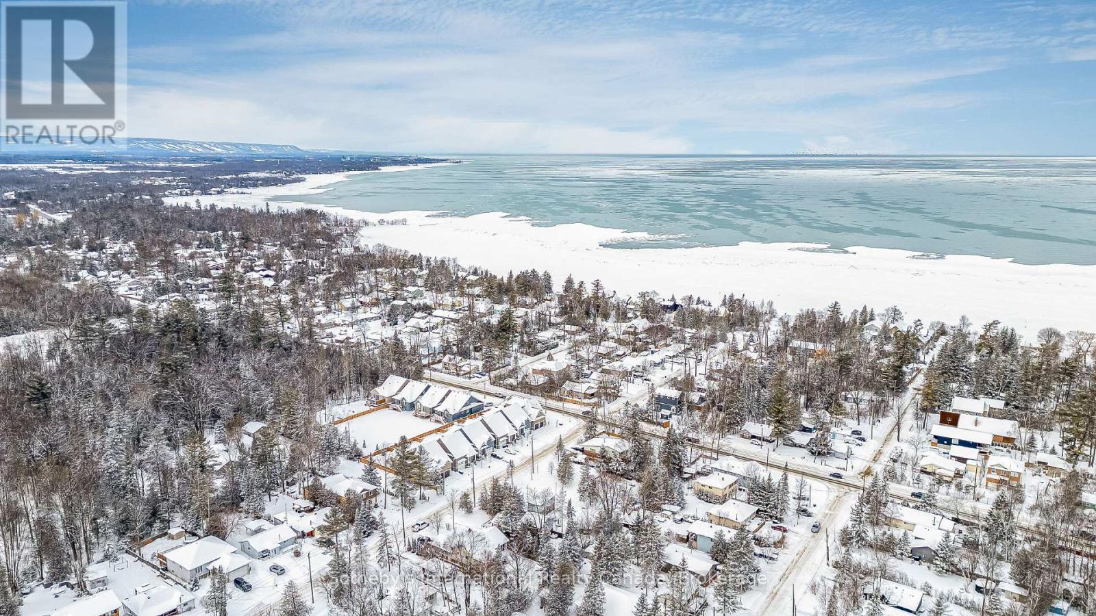 11 62ND STREET S, Wasaga Beach, Ontario