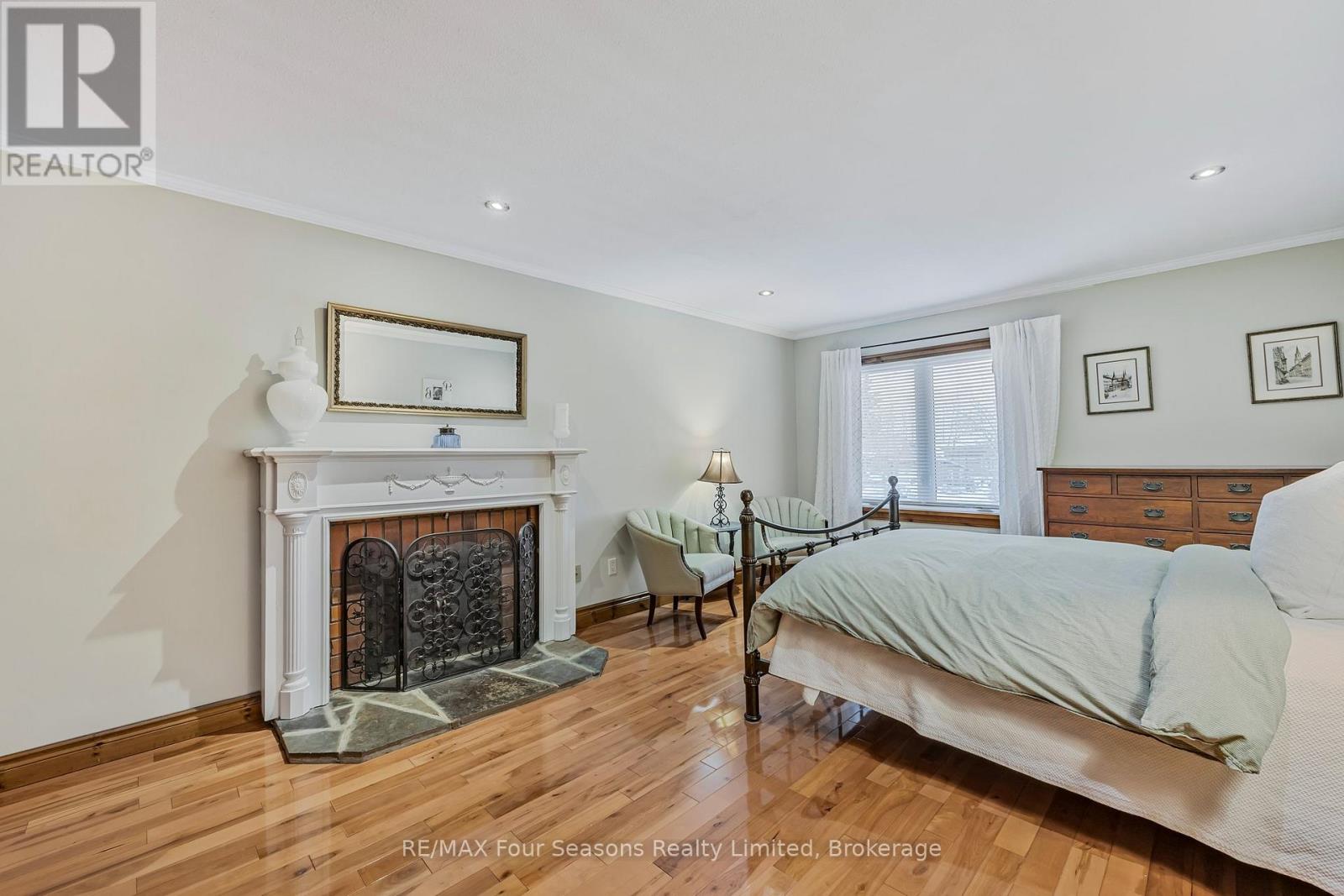 3 Sydenham Trail E, Clearview, Ontario  L0M 1H0 - Photo 39 - S12731946