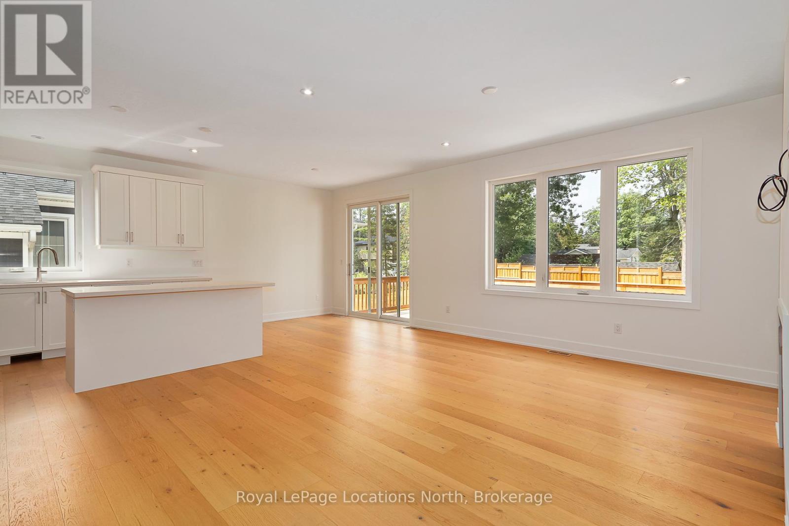 60 52nd Street S, Wasaga Beach, Ontario  L0M 1P0 - Photo 11 - S12731948