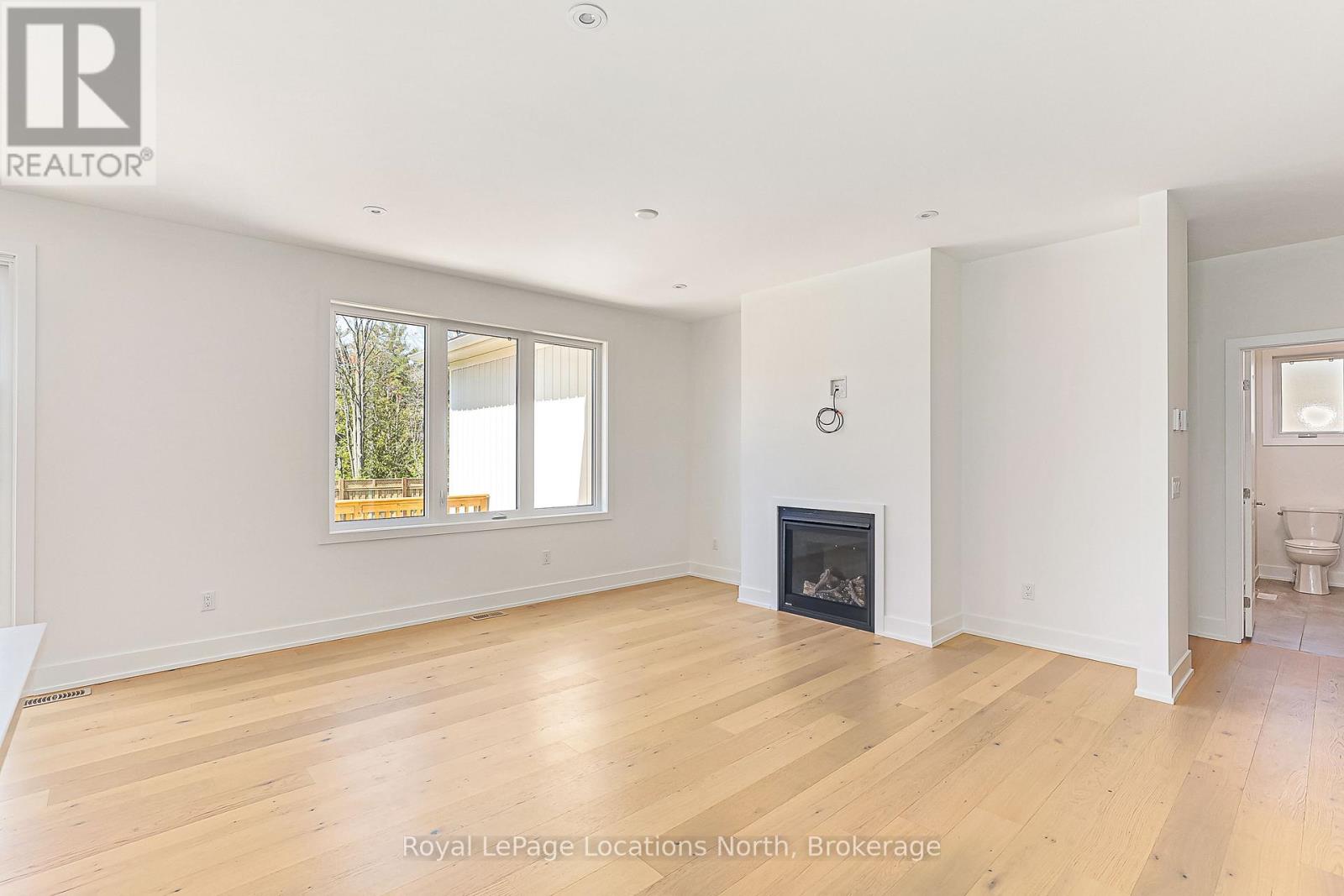 60 52nd Street S, Wasaga Beach, Ontario  L0M 1P0 - Photo 14 - S12731948