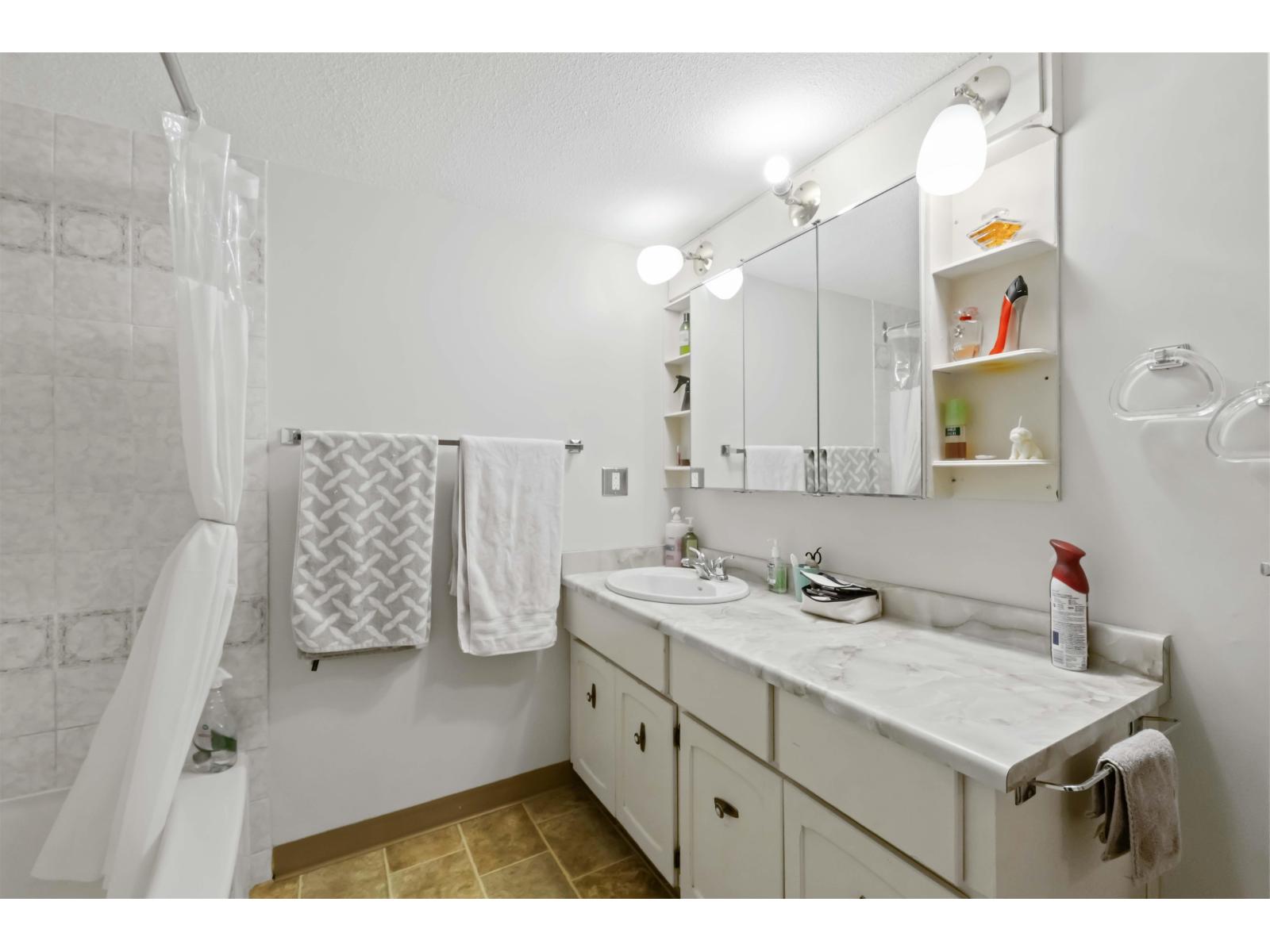 201 32119 Old Yale Road, Abbotsford, British Columbia  V2T 2C8 - Photo 17 - R3083381