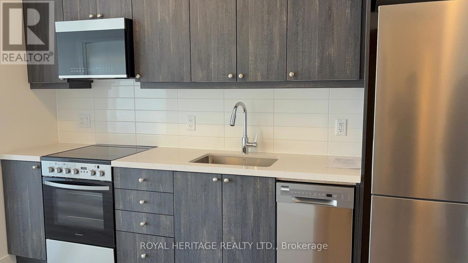 51 Clarington Boulevard, Clarington, Ontario  L1C 7J8 - Photo 5 - E12731900