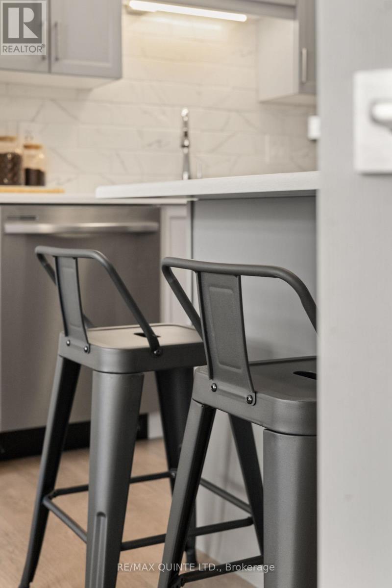 12 Otonabee Street, Belleville (Thurlow Ward), Ontario  K8N 0T3 - Photo 14 - X12731960