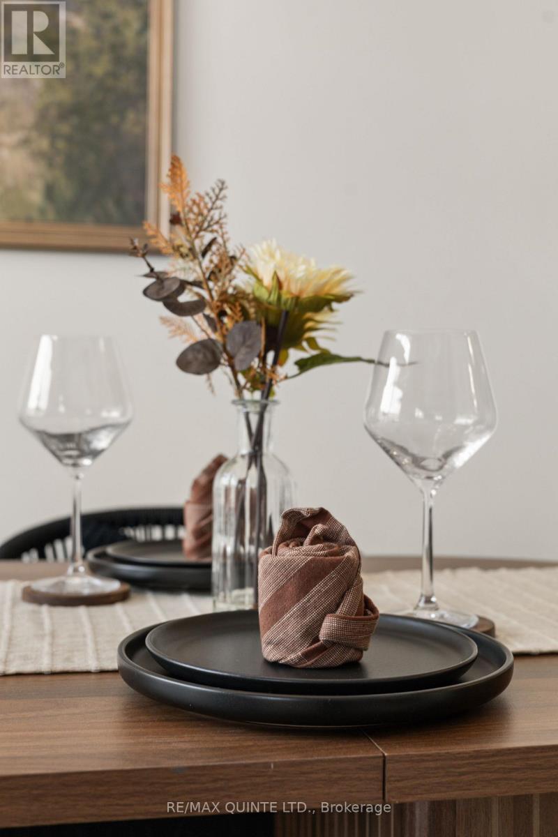 12 Otonabee Street, Belleville (Thurlow Ward), Ontario  K8N 0T3 - Photo 20 - X12731960