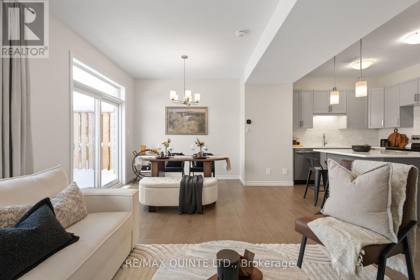 12 Otonabee Street, Belleville (Thurlow Ward), Ontario  K8N 0T3 - Photo 26 - X12731960