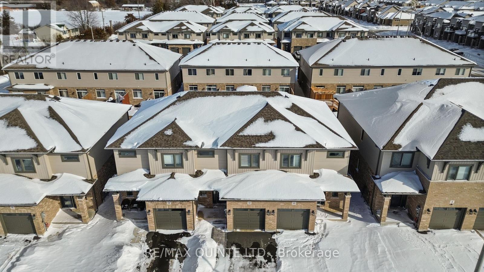 12 Otonabee Street, Belleville (Thurlow Ward), Ontario  K8N 0T3 - Photo 3 - X12731960