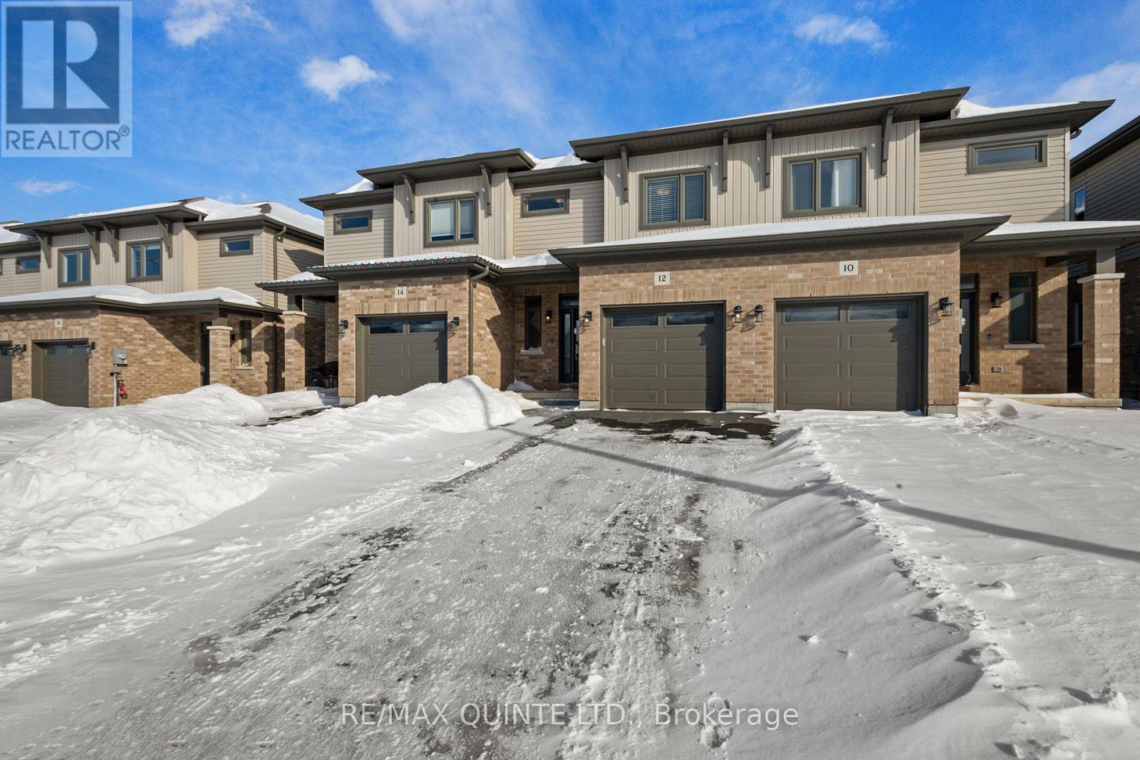 12 Otonabee Street, Belleville (Thurlow Ward), Ontario  K8N 0T3 - Photo 5 - X12731960