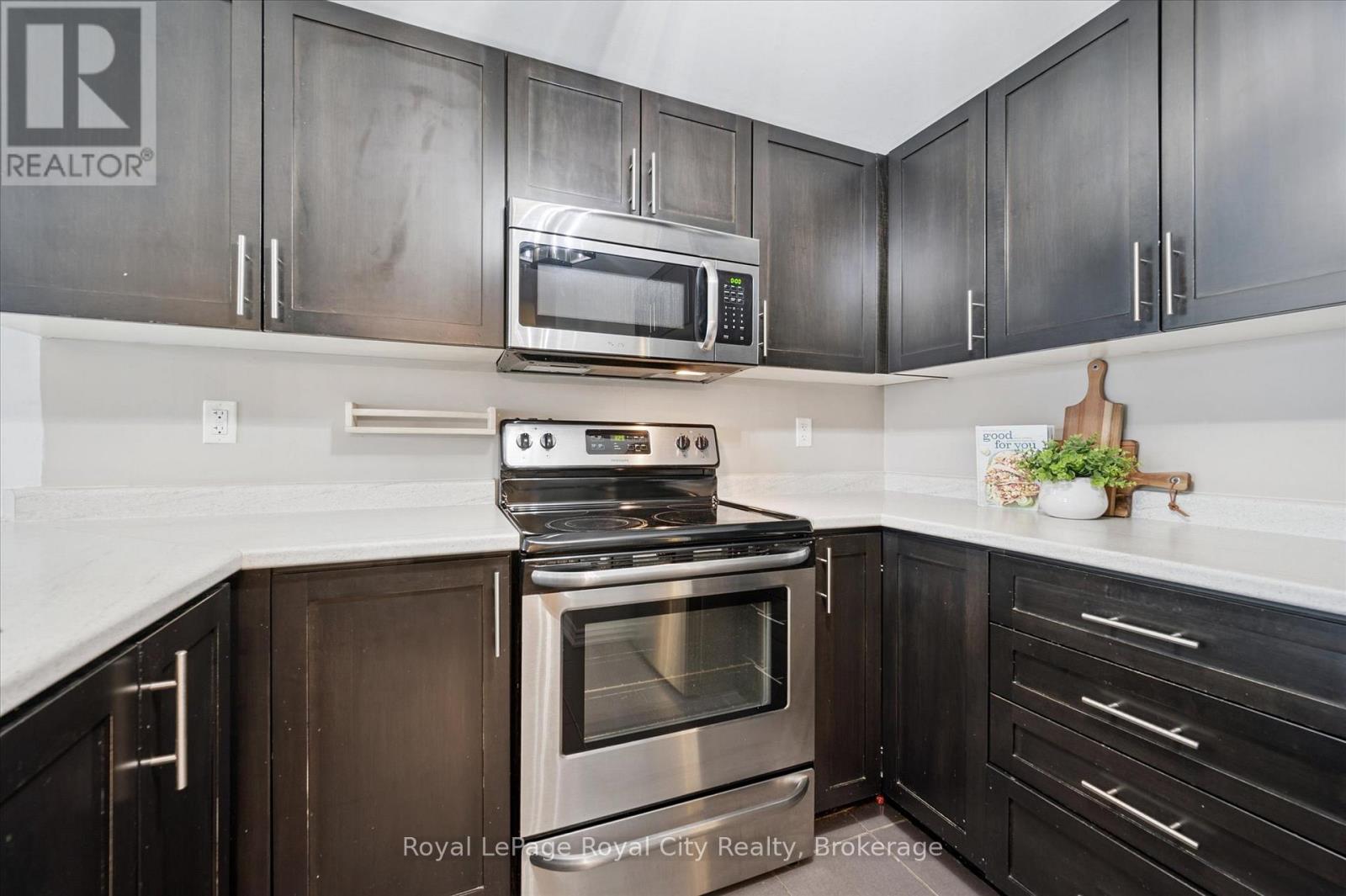 212 - 103 Westminster Crescent, Centre Wellington, Ontario  N1M 0C6 - Photo 10 - X12731958