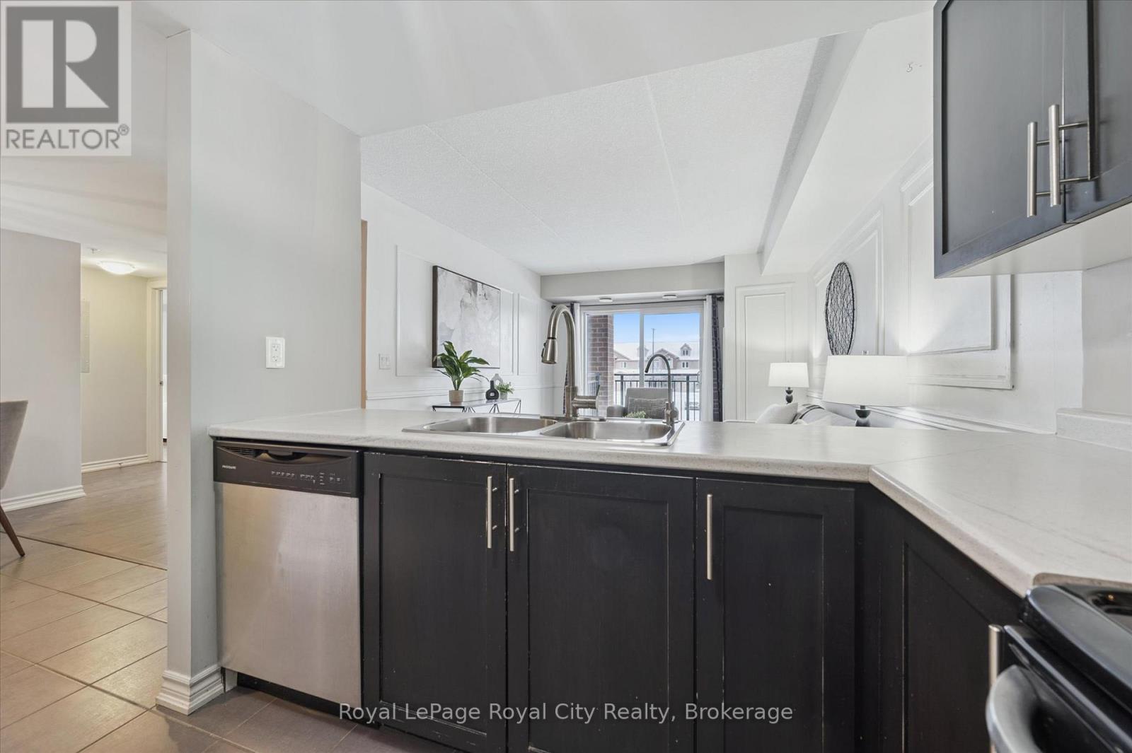 212 - 103 Westminster Crescent, Centre Wellington, Ontario  N1M 0C6 - Photo 12 - X12731958