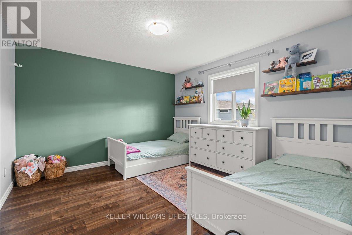 4008 Edward Street, Petrolia, Ontario  N0N 1R0 - Photo 20 - X12731810