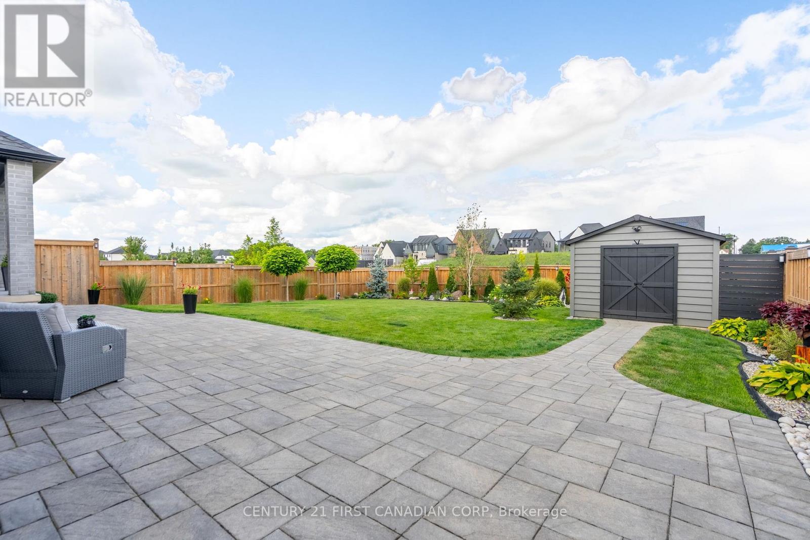 16 Foxborough Place, Thames Centre, Ontario  N0M 2P0 - Photo 34 - X12731888