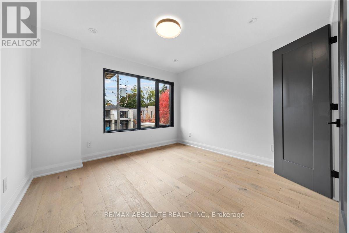 515 Roosevelt Avenue, Ottawa, Ontario  K2A 1Z9 - Photo 15 - X12731826