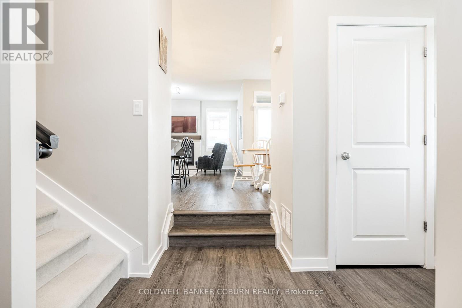 161 Jardiniere Street, Ottawa, Ontario  K2S 2K1 - Photo 10 - X12731832